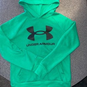 Like new boys Under Armor hoodie